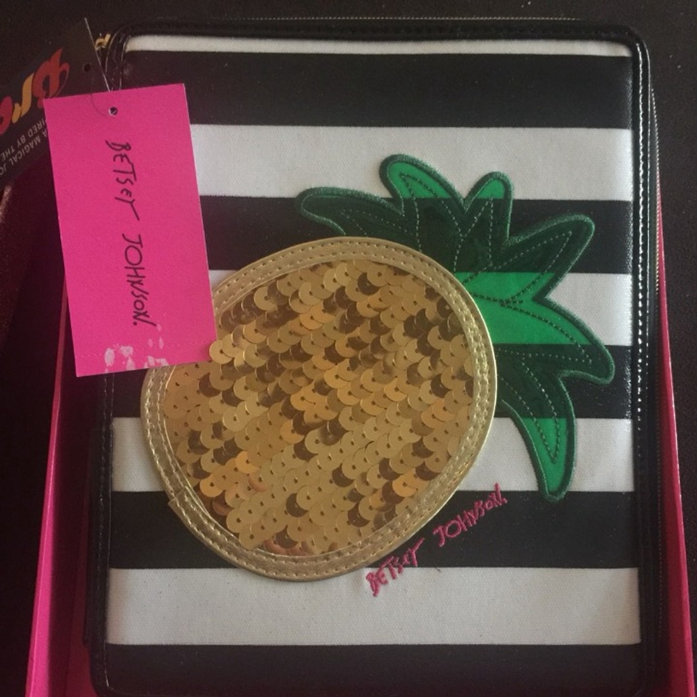 Betsey Johnson Pineapple iPad Zip Case